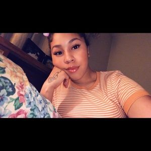 Meet your Posher, Desiree